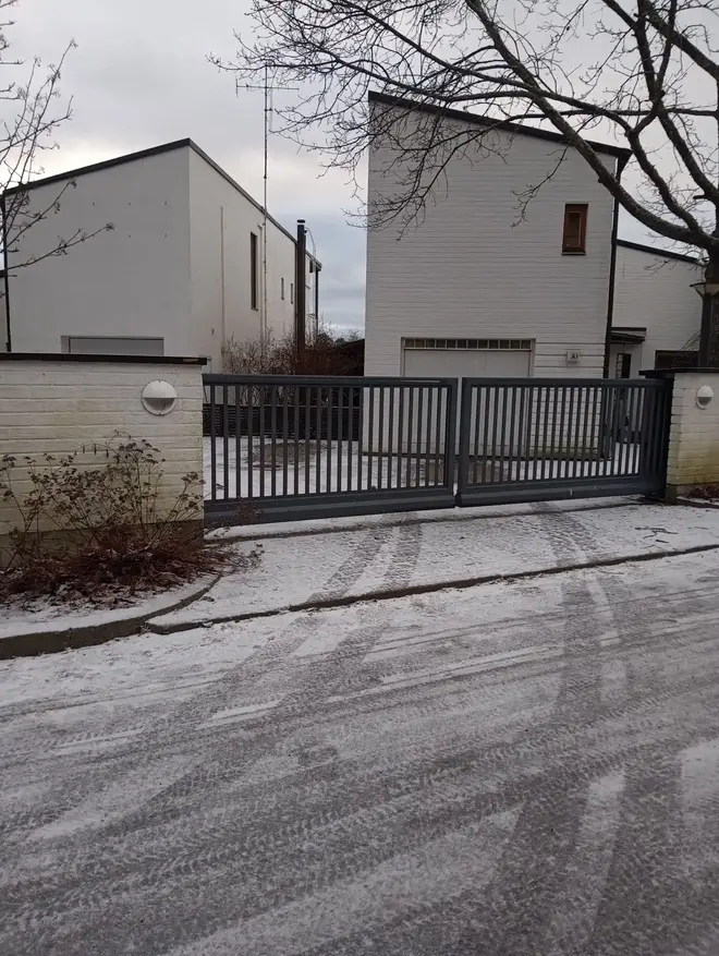 liukuva pihaportti